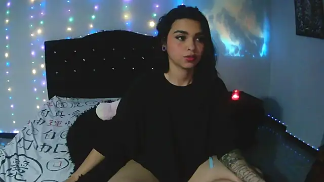 Luna Velvet7 online show from 05-19-26, 05:36