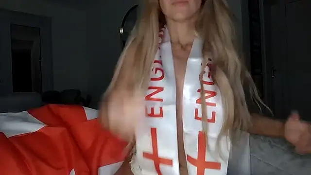 EllieAfterDark89 online show from 06-17-26, 10:30