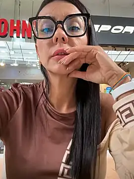 SofiParma online show from 05-30-26, 07:19