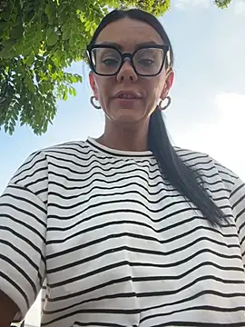 SofiParma online show from 06-19-26, 10:04