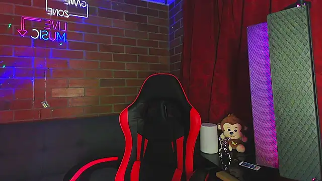 adisson2  online show from 03-31-26, 05:20