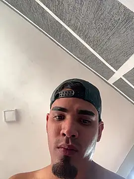 Snapshot of Josehjr chatting on 03-30-26, 01:23 Josehjr online show from 03-30-26, 01:23