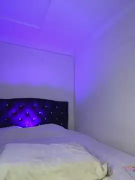 its Lia 1 online show from 05-11-26, 03:07