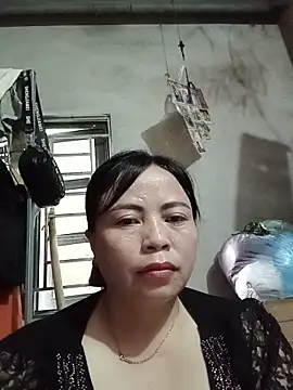 Snapshot of -Hami- chatting on 05-15-26, 04:32 -Hami- online show from 05-15-26, 04:32