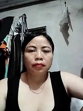 Snapshot of -Hami- chatting on 05-09-26, 04:05 -Hami- online show from 05-09-26, 04:05