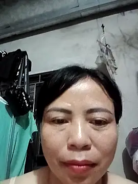 Snapshot of -Hami- chatting on 05-22-26, 07:23 -Hami- online show from 05-22-26, 07:23