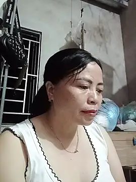 Snapshot of -Hami- chatting on 05-14-26, 01:30 -Hami- online show from 05-14-26, 01:30