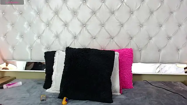 MistressNyx  online show from 05-20-26, 08:39