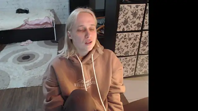 Sweet hot shrmp online show from 04-09-26, 06:47