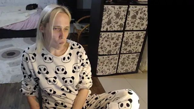 Sweet hot shrmp online show from 05-18-26, 08:57