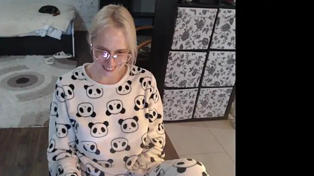 Sweet hot shrmp online show from 04-24-26, 04:03