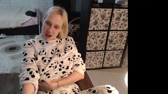 Sweet hot shrmp online show from 05-27-26, 10:17