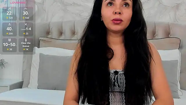 MonicaRamoss online show from 04-17-26, 03:04