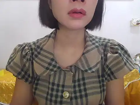 Snapshot of Lyna_2k chatting on 04-09-26, 08:42 Lyna 2k online show from 04-09-26, 08:42