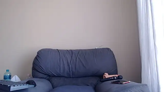 xxZoeyx online show from 02-11-26, 06:24