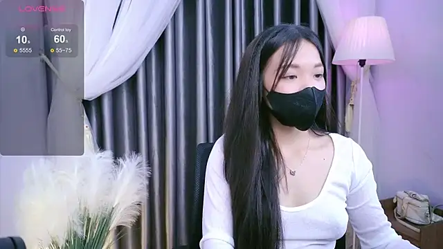 Lu Ly22 online show from 06-04-26, 04:06