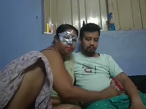 Naina1994 online show from 04-22-26, 03:52