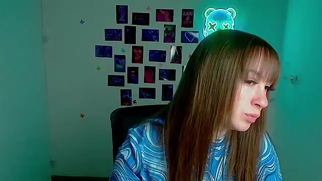 Tiffani Angel online show from 04-15-26, 05:35