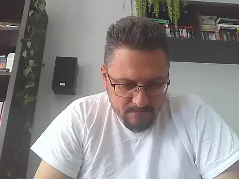 19cmSlave online show from 05-26-26, 09:29