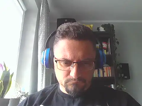 19cmSlave online show from 05-14-26, 07:27