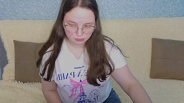 SofiDreamm online show from 04-03-26, 02:23