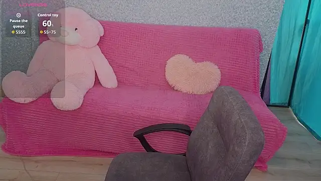 SofiDreamm online show from 05-12-26, 02:34