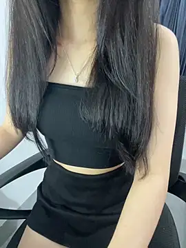 Annie nii online show from 04-22-26, 02:57