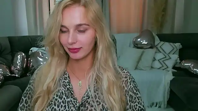 blonde  flirt online show from 04-01-26, 05:09