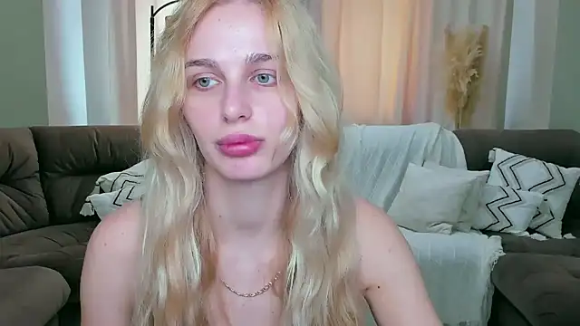 blonde  flirt online show from 04-08-26, 06:04