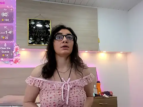 Ellaa honey online show from 04-20-26, 01:13