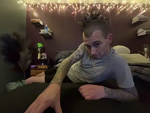 SnapchatMe4PrivateShows online show from 06-02-26, 01:16