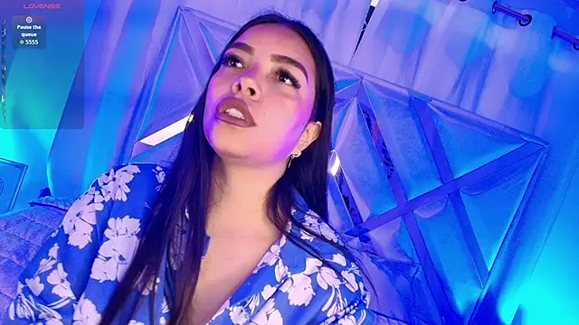 Ariana castillo02 online show from 04-13-26, 01:04