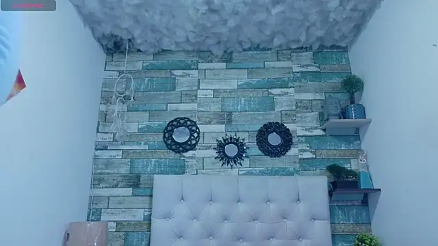 Snapshot of Skylernaomi chatting on 04-24-26, 01:13 Skylernaomi online show from 04-24-26, 01:13