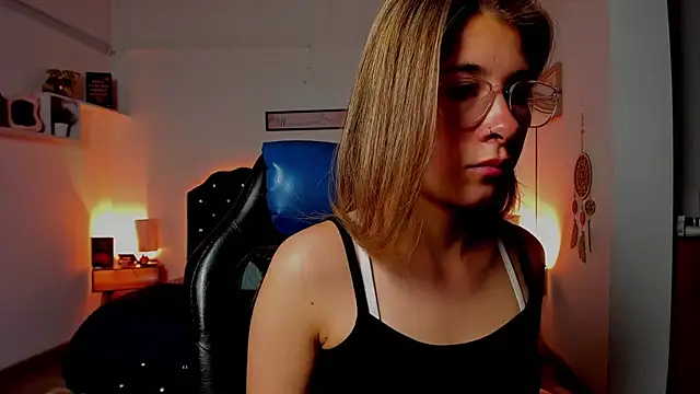 SaraRoads online show from 04-10-26, 09:22