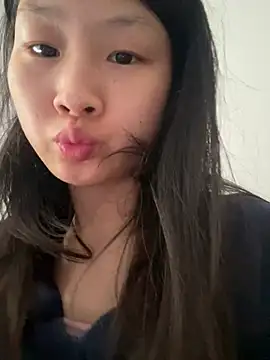 Snapshot of Zbnmji chatting on 05-05-26, 02:36 Zbnmji online show from 05-05-26, 02:36