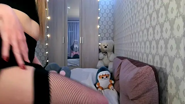 sexyamelia meow online show from 04-28-26, 08:57