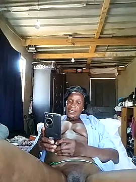 Snapshot of Naughtygrany chatting on 04-29-26, 10:52 Naughtygrany online show from 04-29-26, 10:52