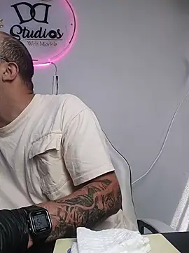 Snapshot of simon_966 chatting on 03-30-26, 06:53 simon 966 online show from 03-30-26, 06:53