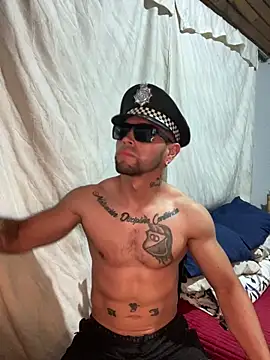 Sexmuscle17 online show from 06-07-26, 08:03