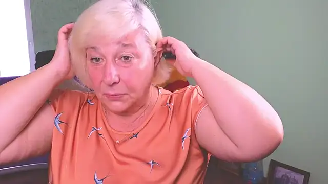 Snapshot of Milane_Milky chatting on 05-26-26, 05:16 Milane Milky online show from 05-26-26, 05:16
