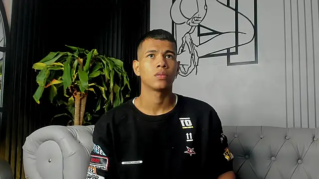 noahdark  online show from 05-09-26, 11:24