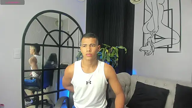 noahdark  online show from 05-08-26, 02:04