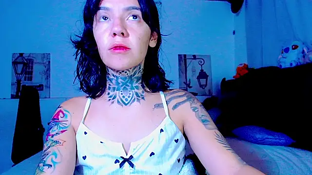 LannieGonzales online show from 05-12-26, 02:12