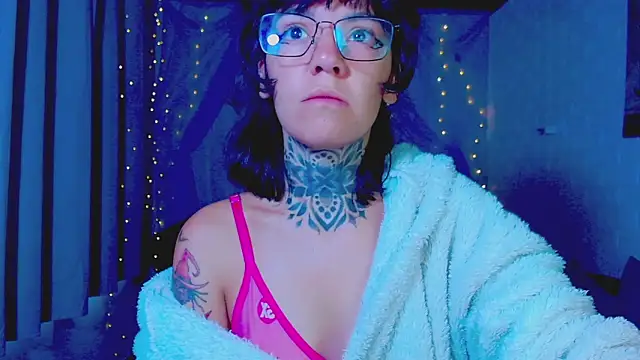 LannieGonzales online show from 04-10-26, 12:23