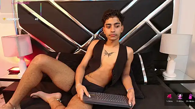 MiikeOthon online show from 04-13-26, 04:27