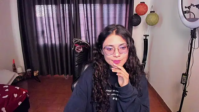 FreyaRouge online show from 06-30-26, 10:59
