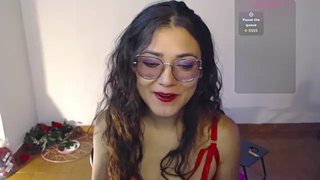 FreyaRouge online show from 06-14-26, 05:03