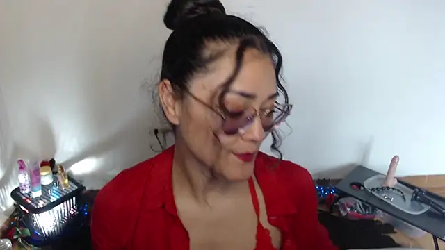 FreyaRouge online show from 06-12-26, 05:10