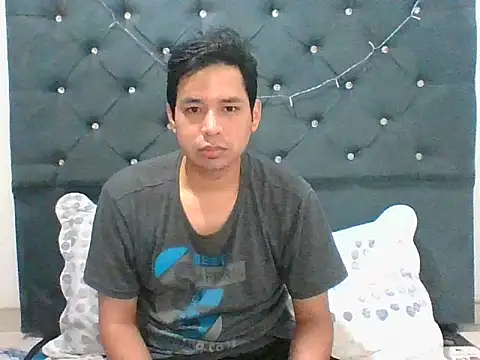 Ian-yin08 online show from 04-11-26, 02:52
