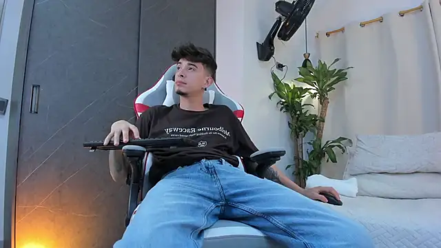 Nova  hard online show from 04-11-26, 05:59